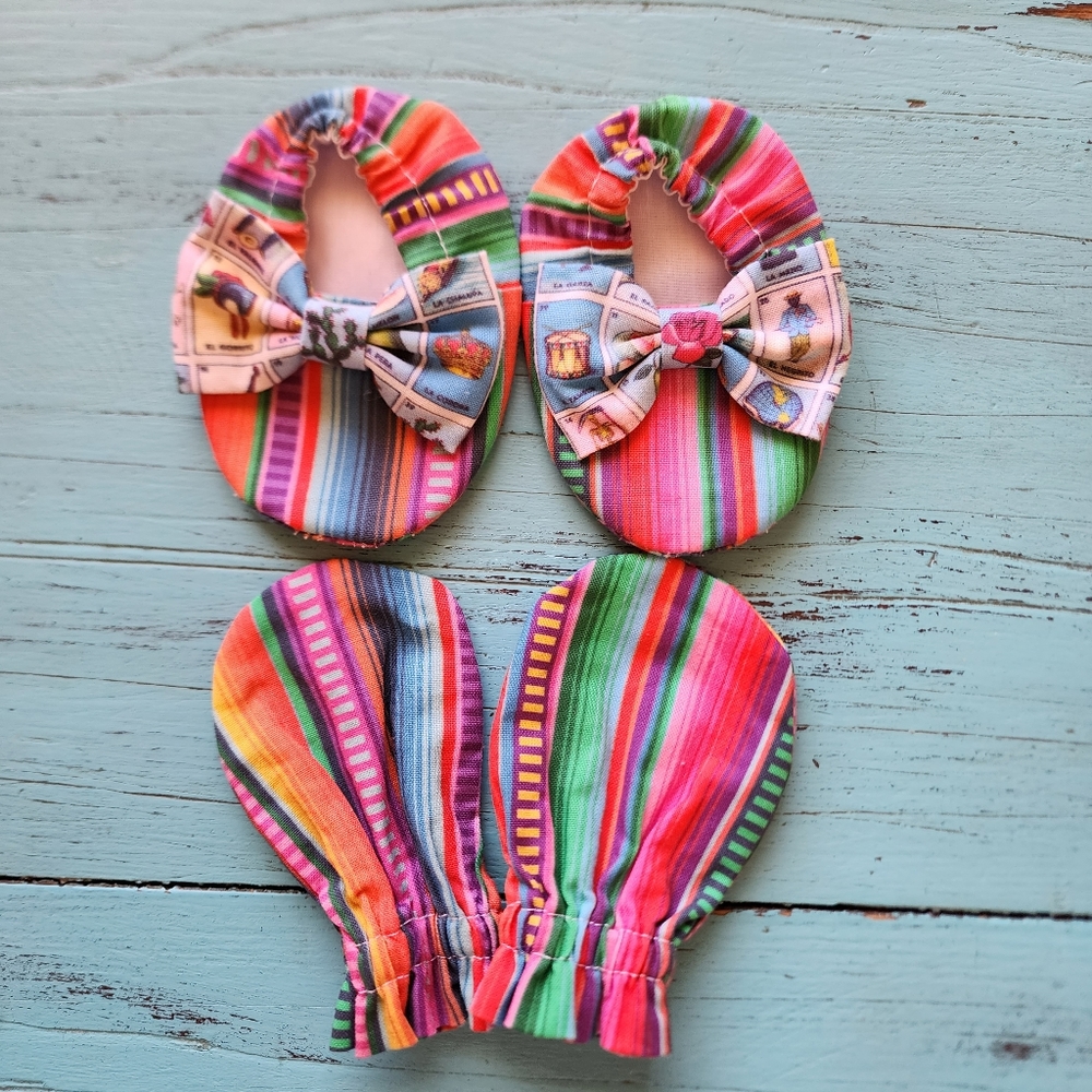 Handmade Loteria Newborn Baby Booties And Mittens